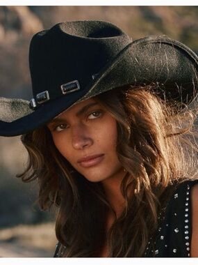12th Tribe Hats for Women on Sale up to 90% Off: Poshmark display picture 1